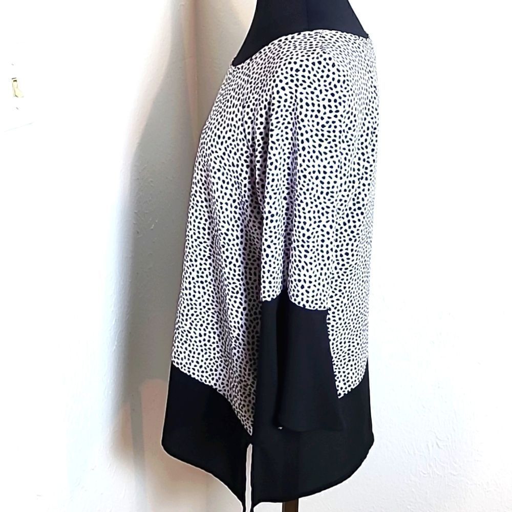 Grey & Gray Black & White Dot Blouse with Solid Black Trim, Size Medium - Picture 4 of 8